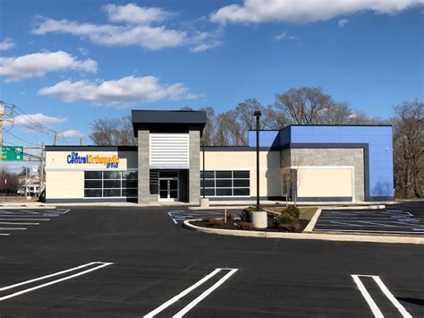 orthopedic urgent care massapequa ny.